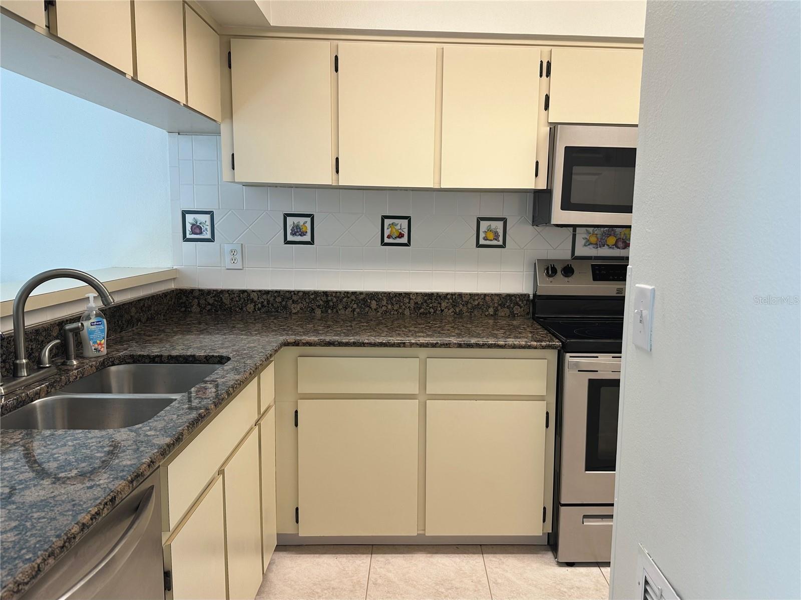 BONAVENTURE CONDO - Residential