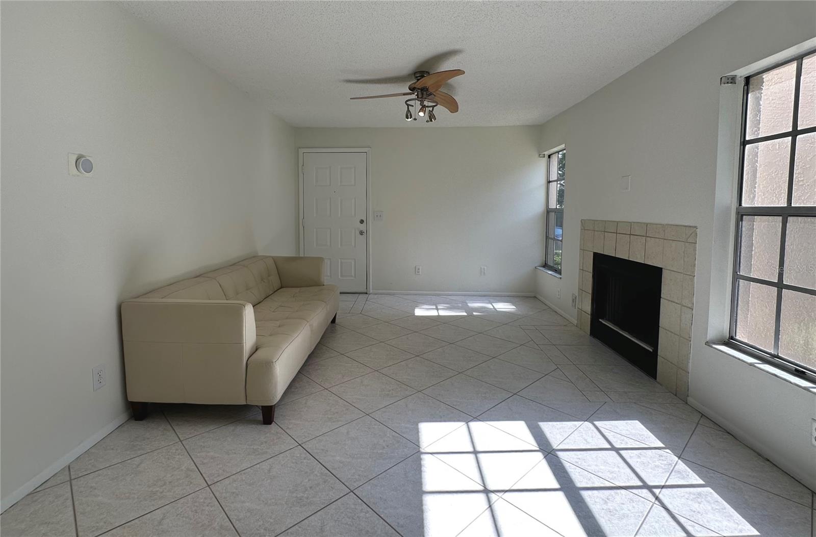 BONAVENTURE CONDO - Residential