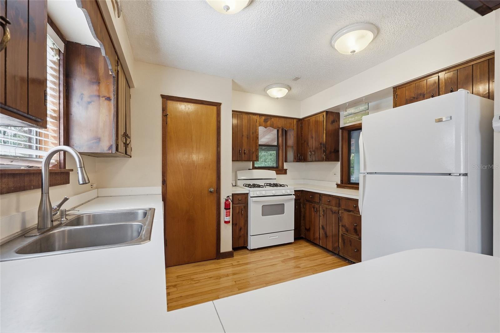 THREE RIVERS ESTATES - Residential
