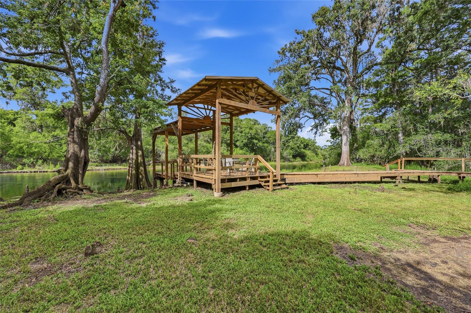 THREE RIVERS ESTATES - Residential