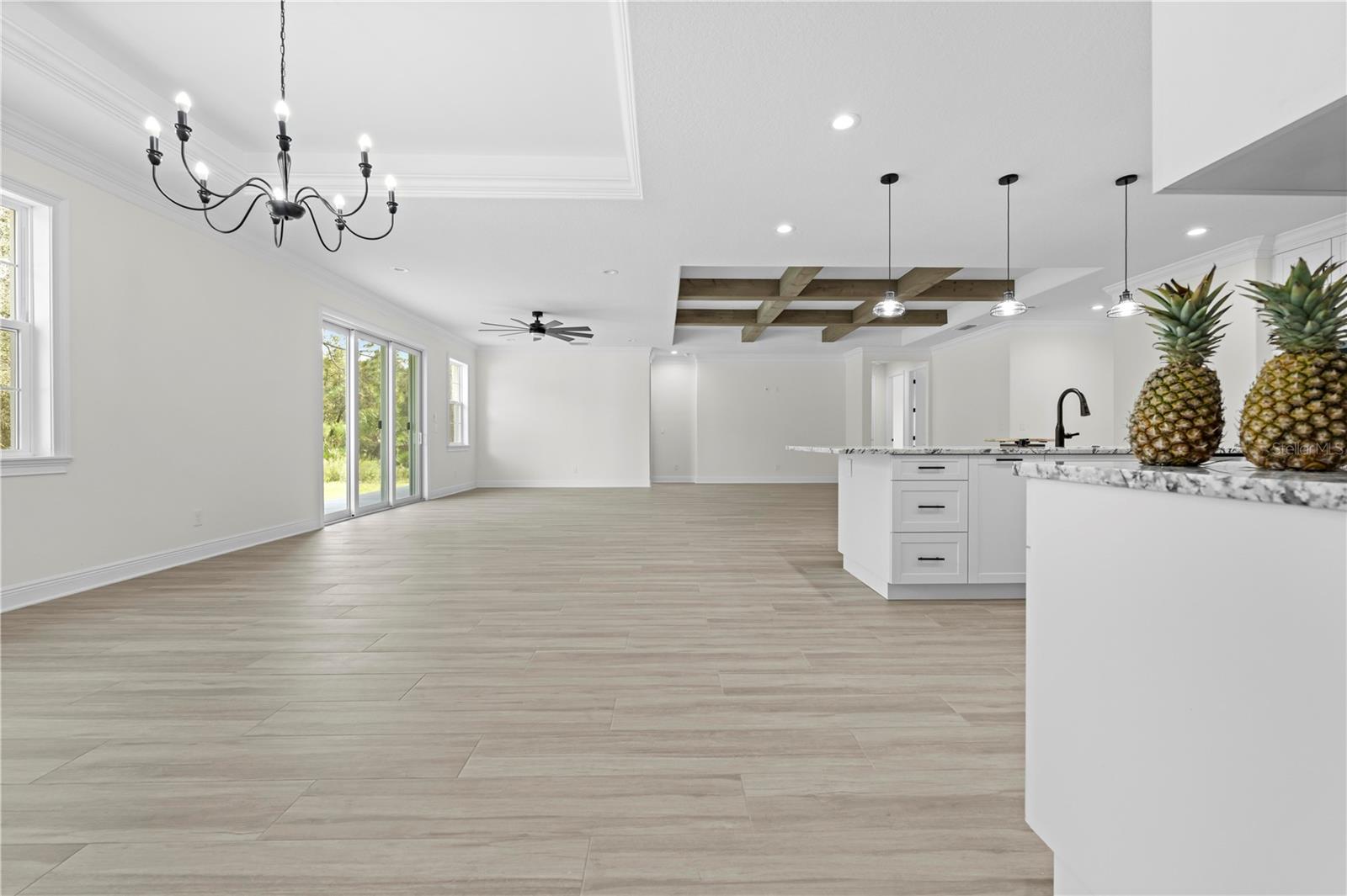 ROYAL HIGHLANDS - Residential