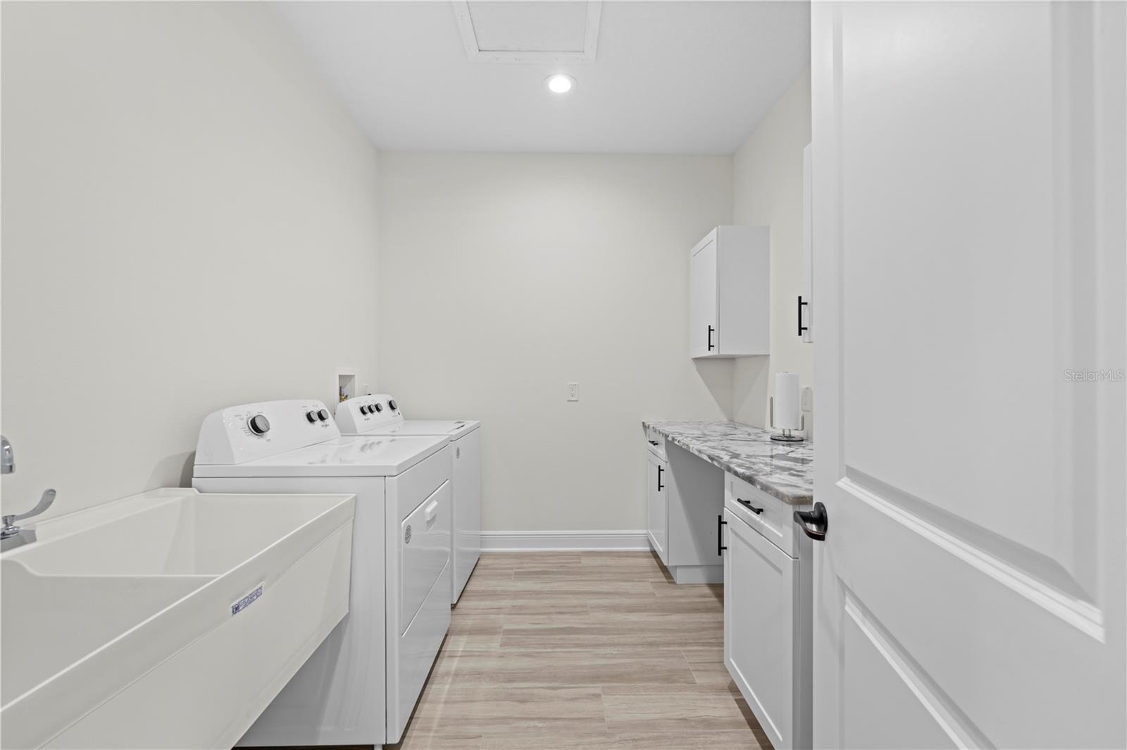 ROYAL HIGHLANDS - Residential
