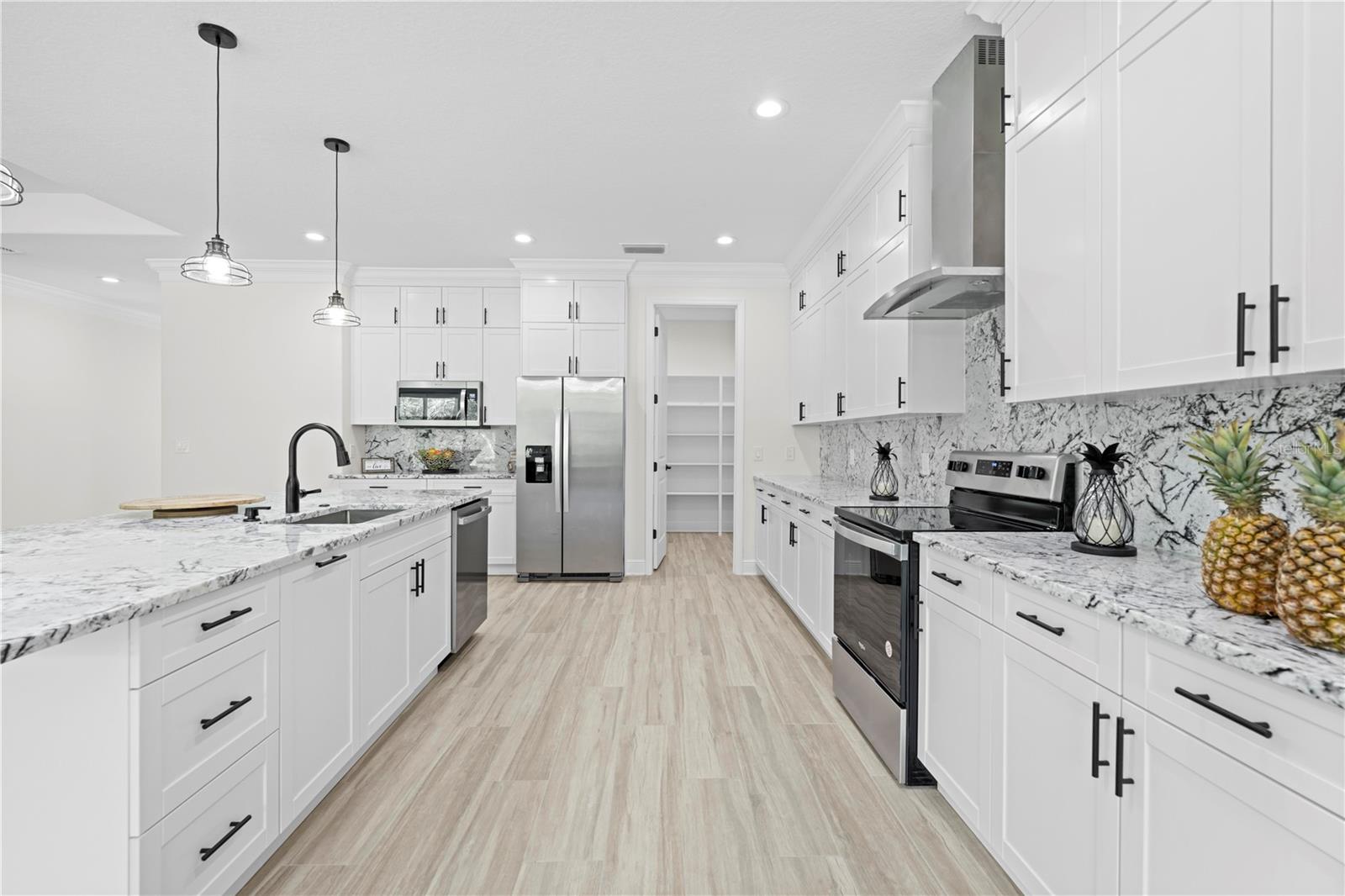 ROYAL HIGHLANDS - Residential
