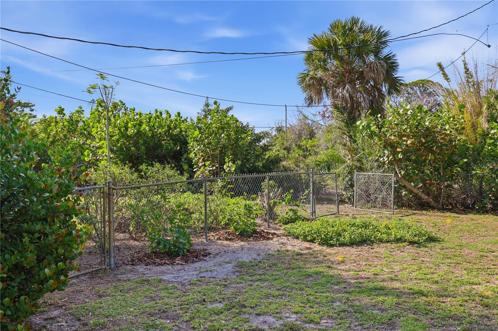 ENGLEWOOD GARDENS - Residential