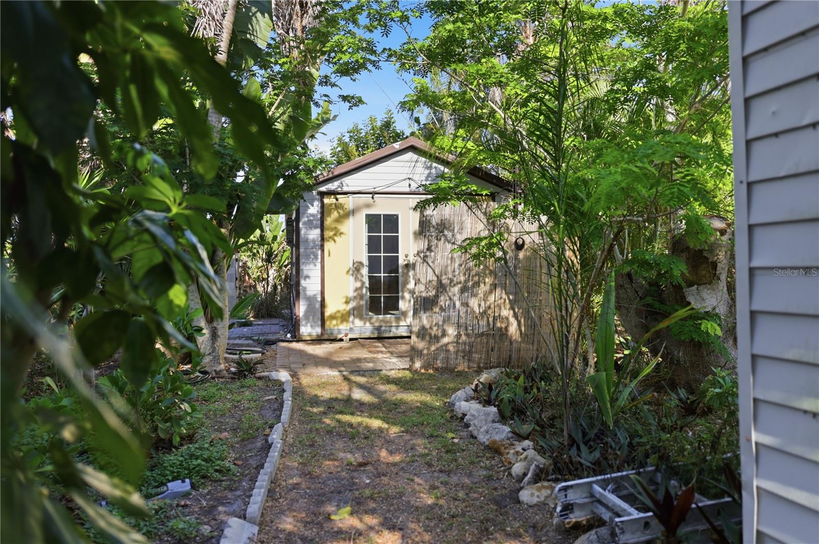 ENGLEWOOD GARDENS - Residential