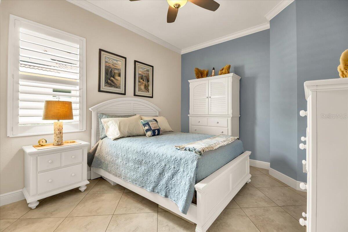 ENCLAVE AT COUNTRY MEADOWS - Residential