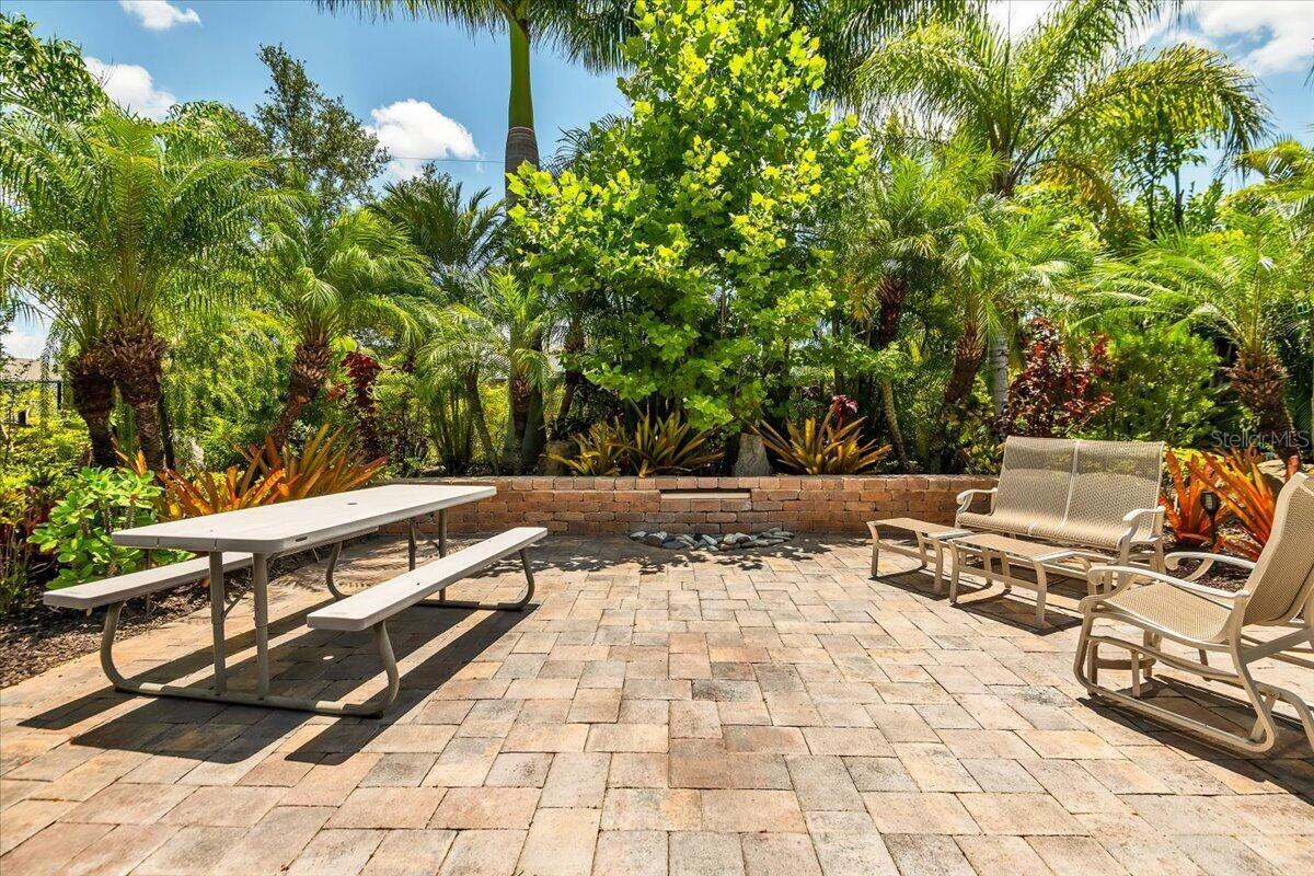 ENCLAVE AT COUNTRY MEADOWS - Residential