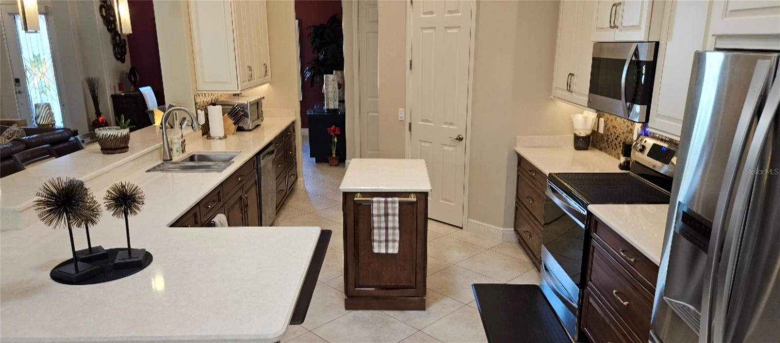 ENCLAVE AT COUNTRY MEADOWS - Residential