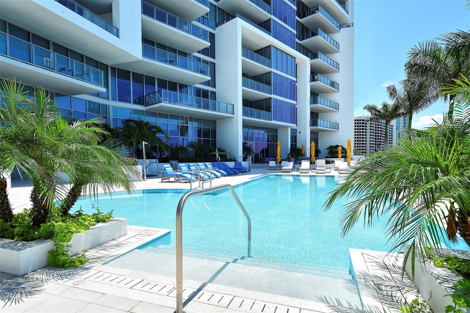 VUE SARASOTA BAY - Residential