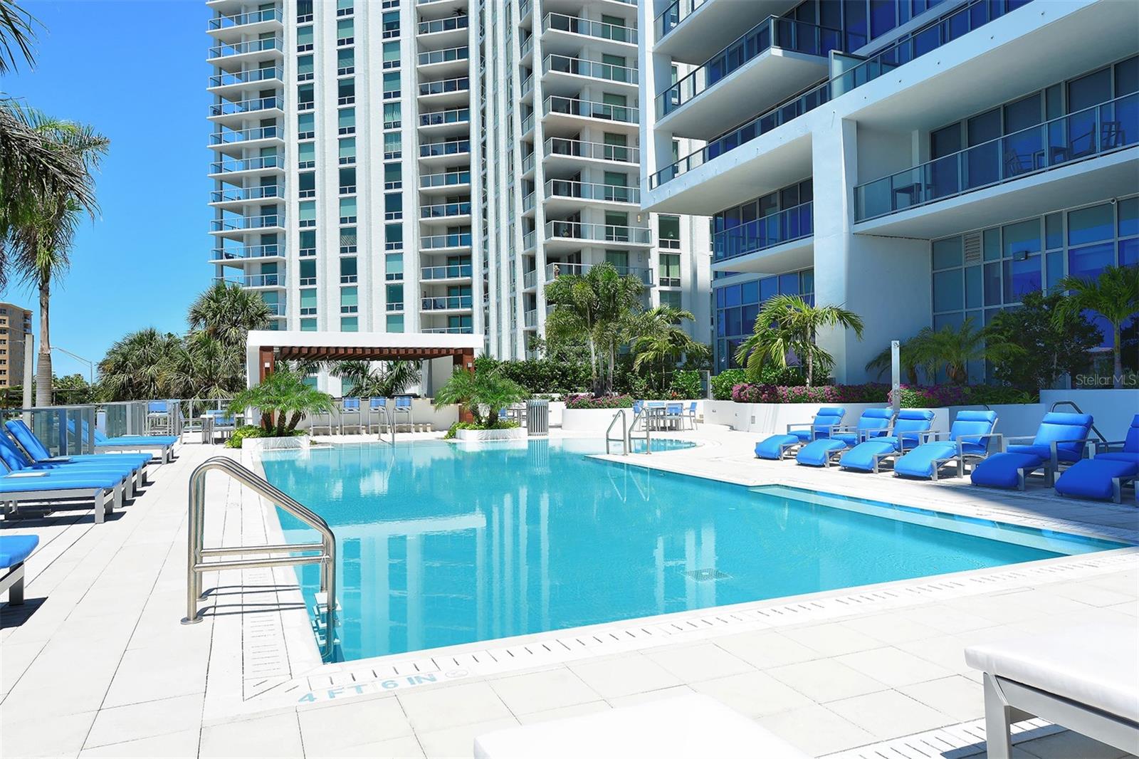 VUE SARASOTA BAY - Residential