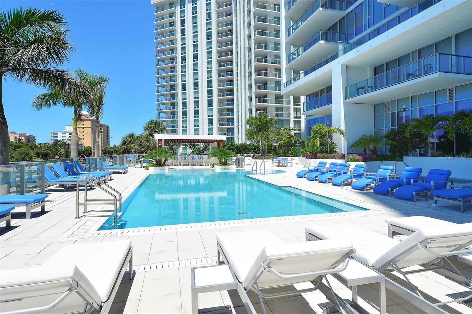 VUE SARASOTA BAY - Residential