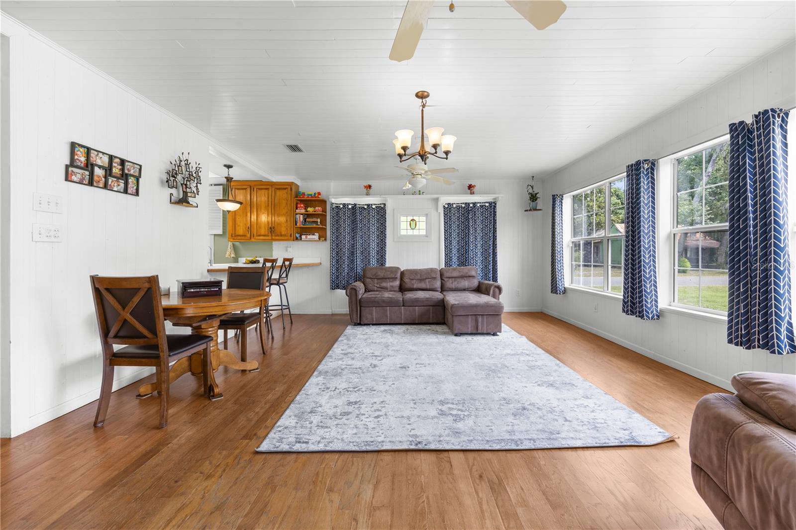 TOWN/WELLBORN - Residential