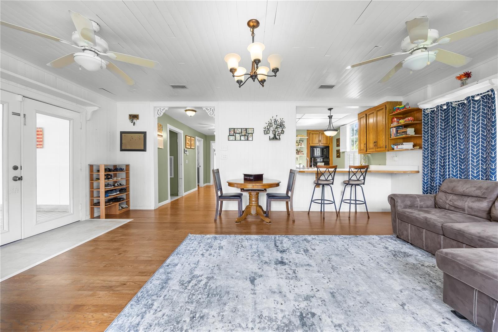 TOWN/WELLBORN - Residential