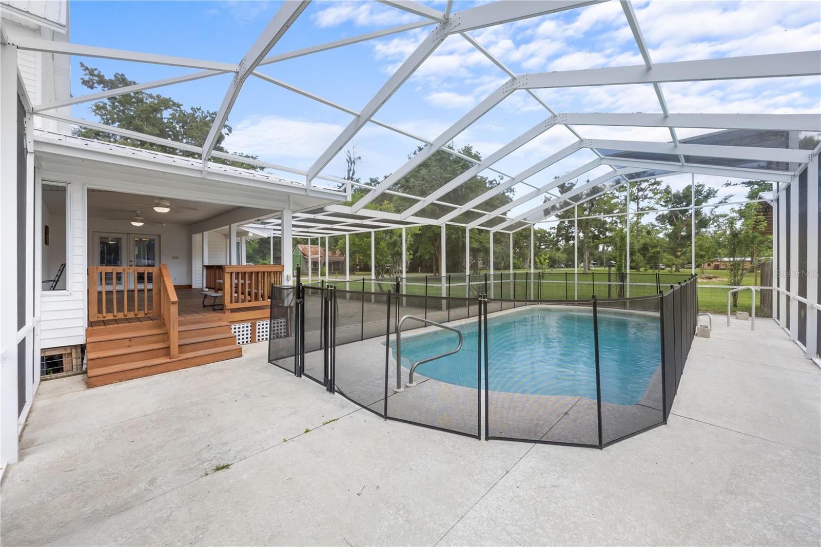 TOWN/WELLBORN - Residential