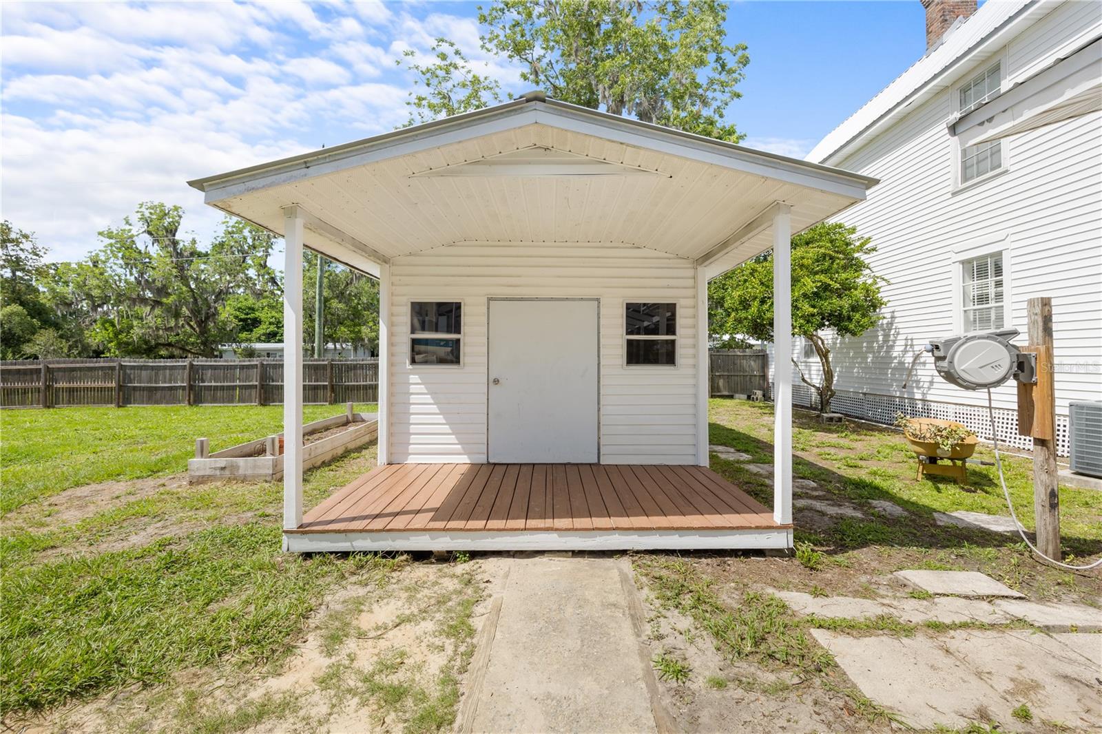 TOWN/WELLBORN - Residential