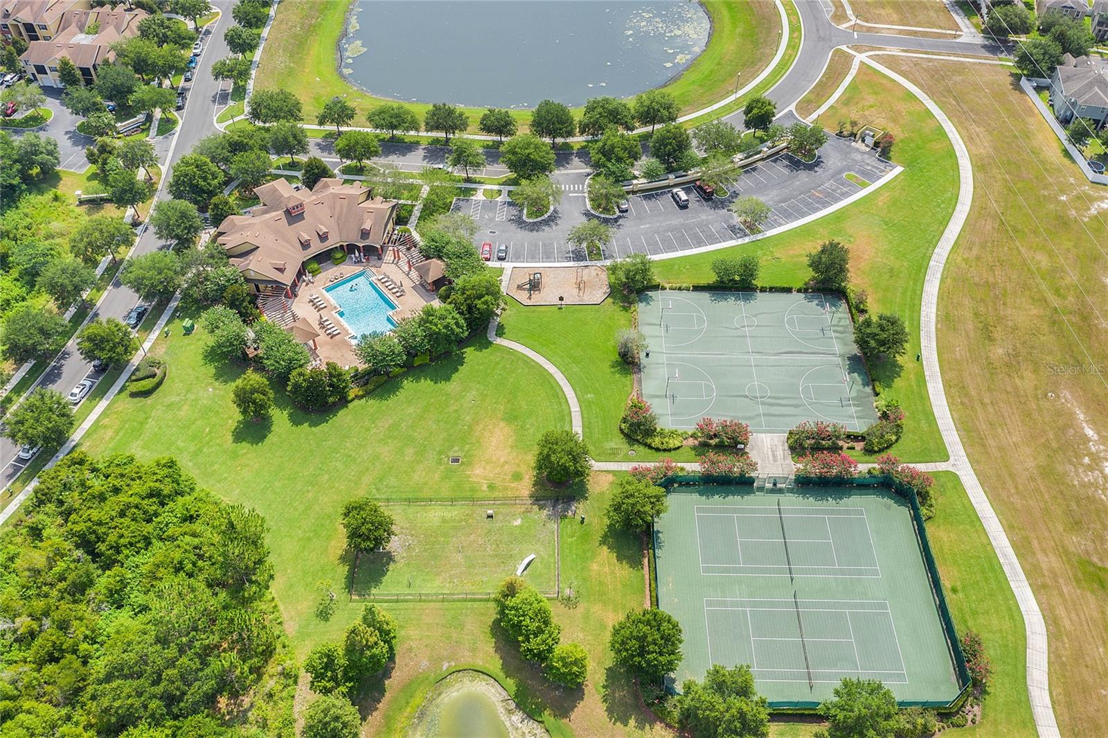 SIGNATURE LAKES/INDEPENDENCE - Residential