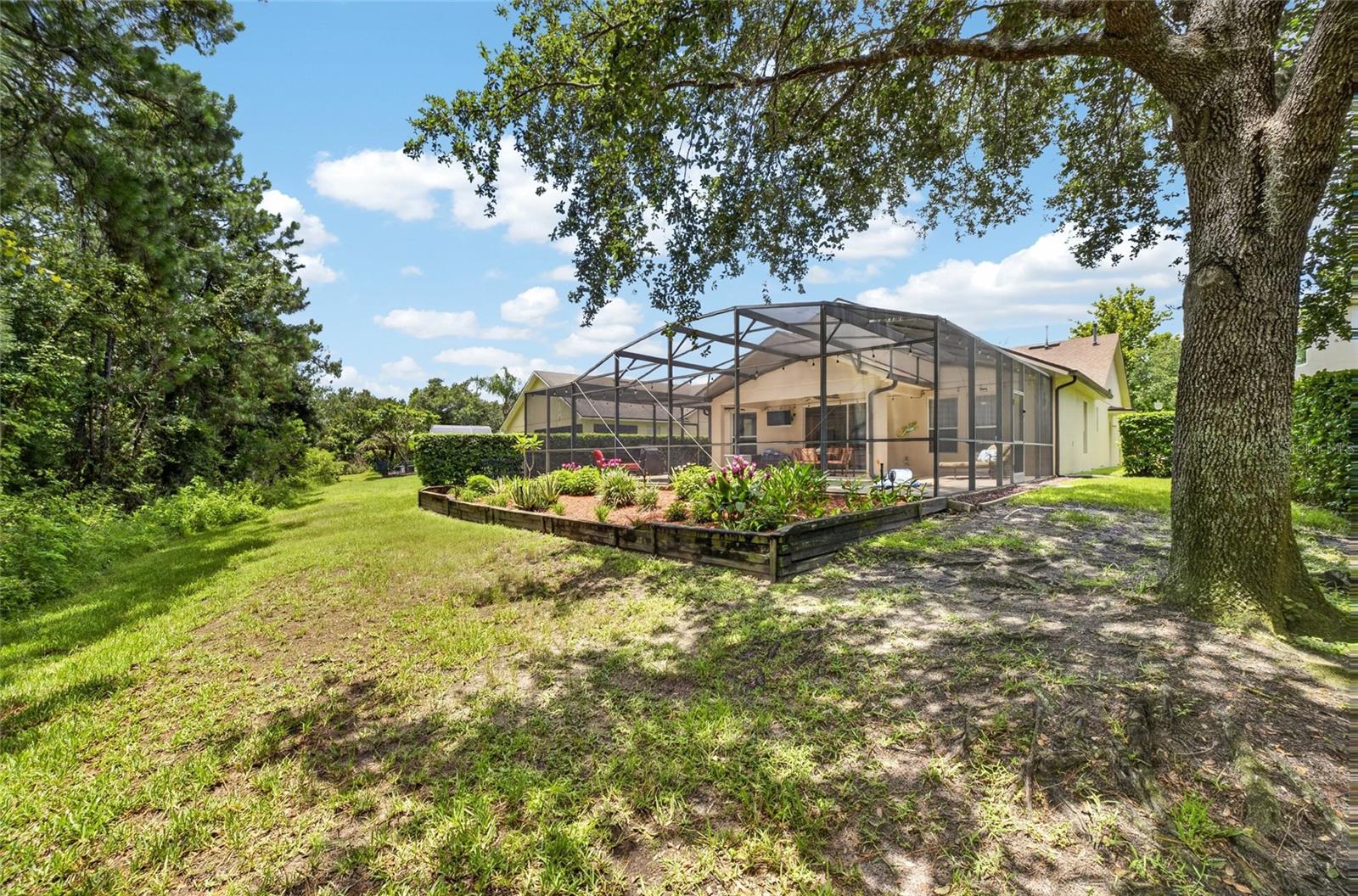 SIGNATURE LAKES/INDEPENDENCE - Residential