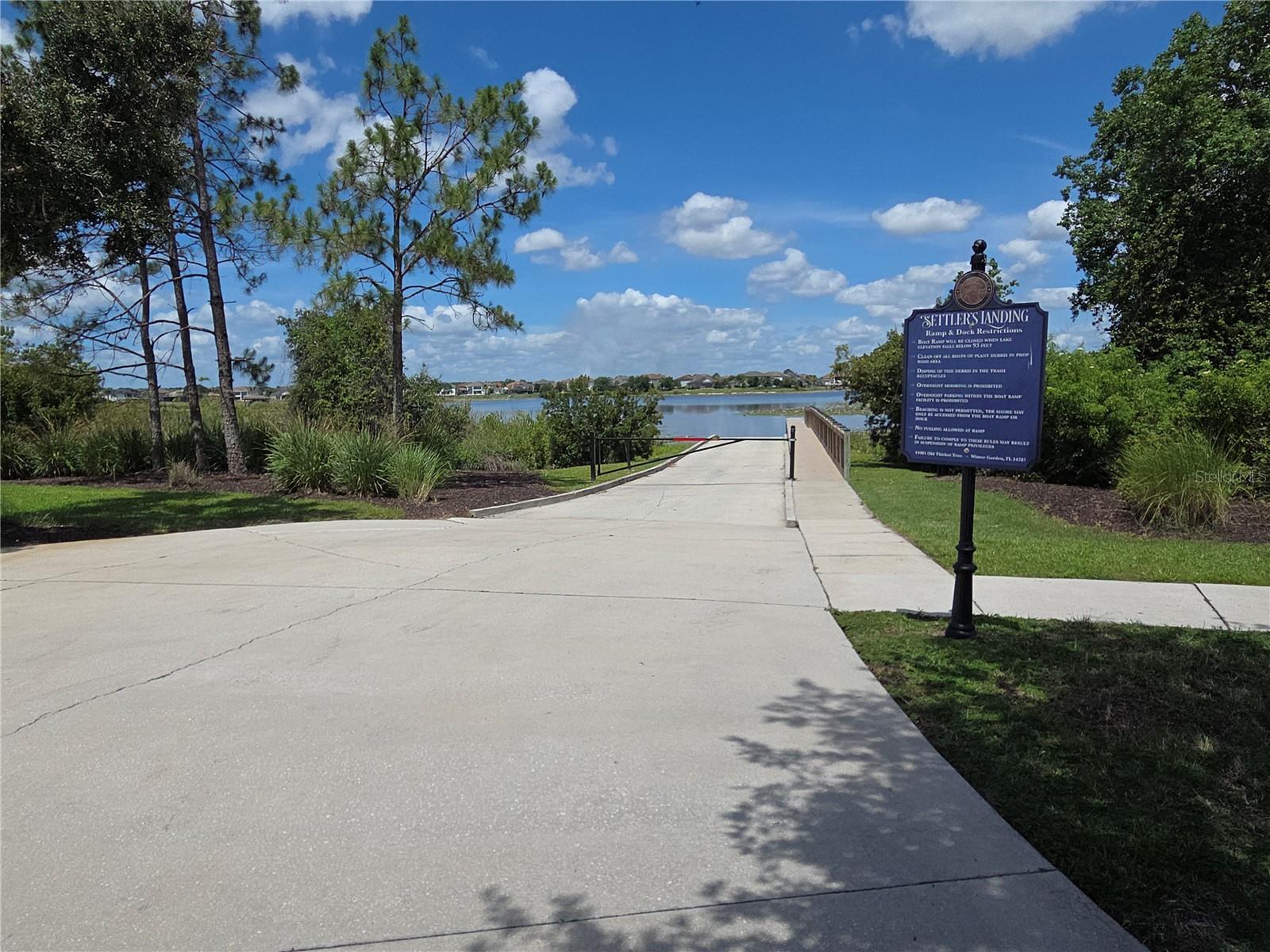 SIGNATURE LAKES/INDEPENDENCE - Residential