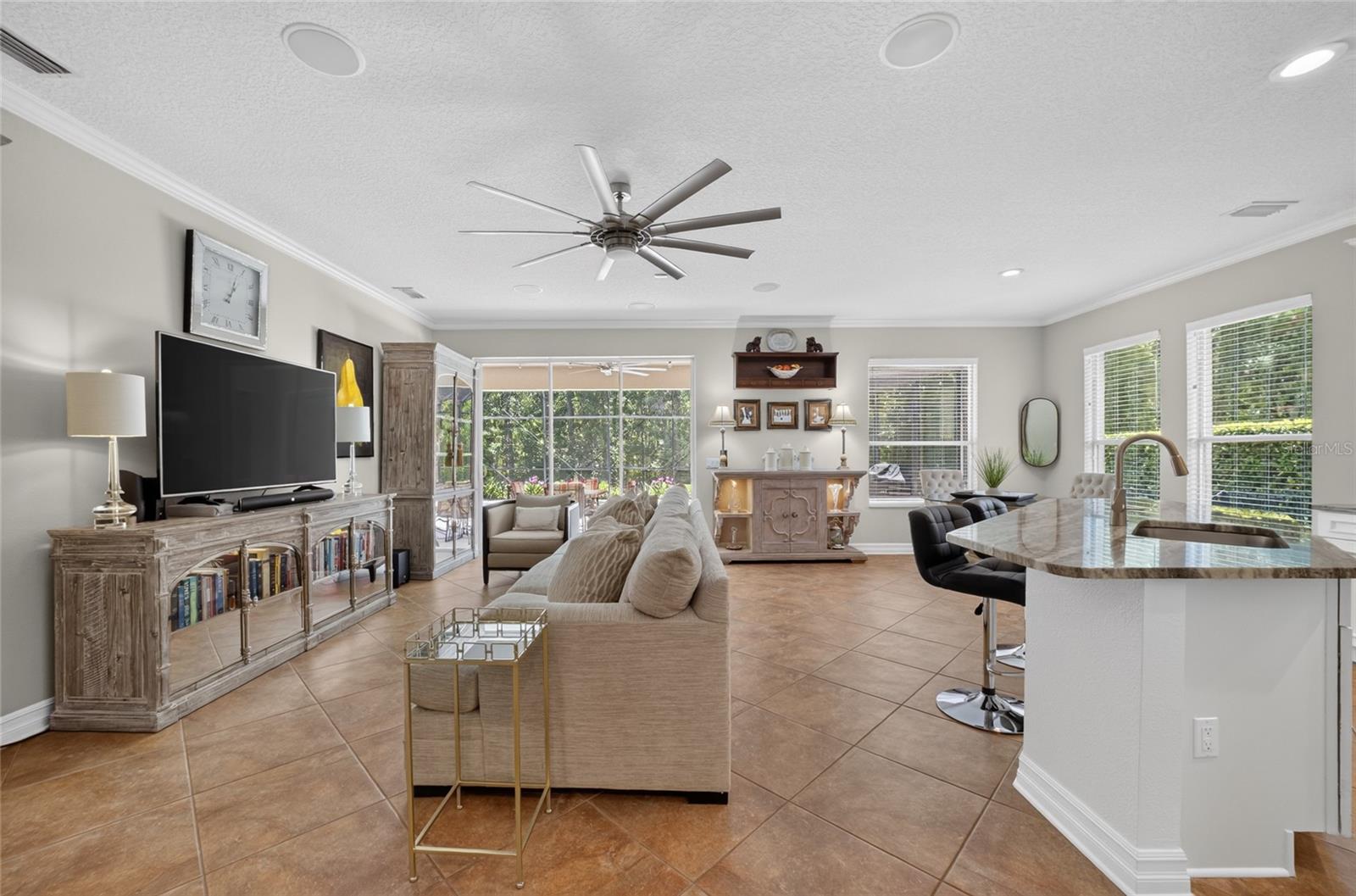SIGNATURE LAKES/INDEPENDENCE - Residential