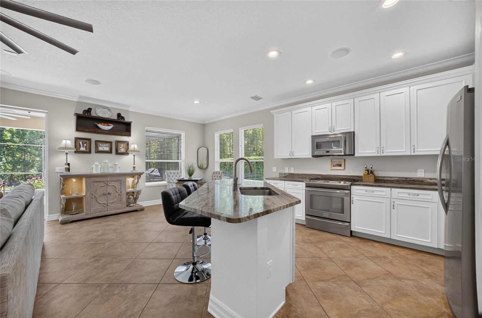 SIGNATURE LAKES/INDEPENDENCE - Residential