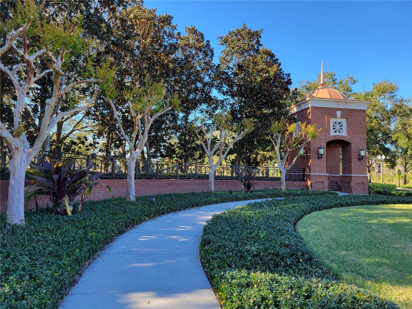 SIGNATURE LAKES/INDEPENDENCE - Residential