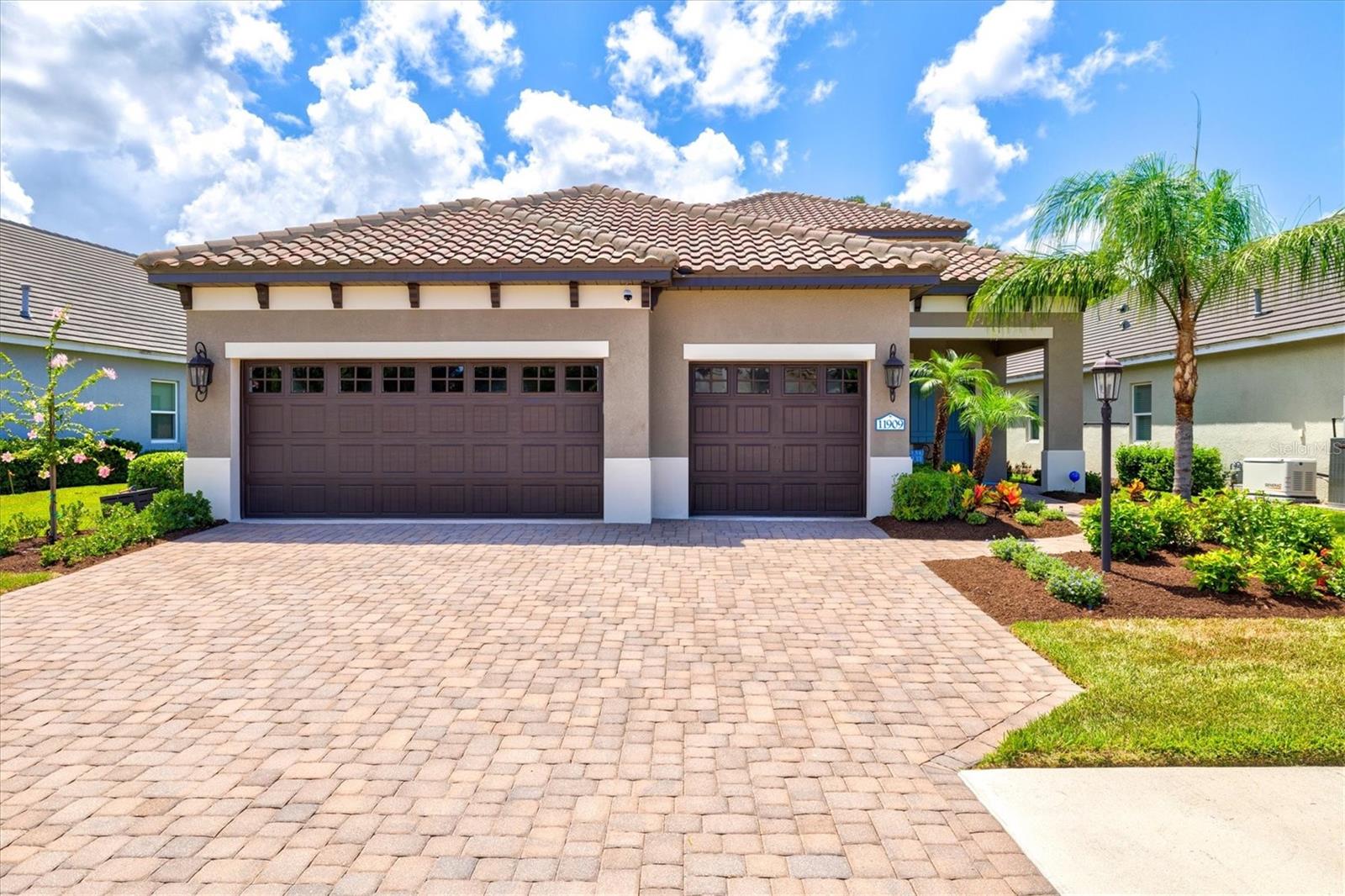GRAND PALM - Residential