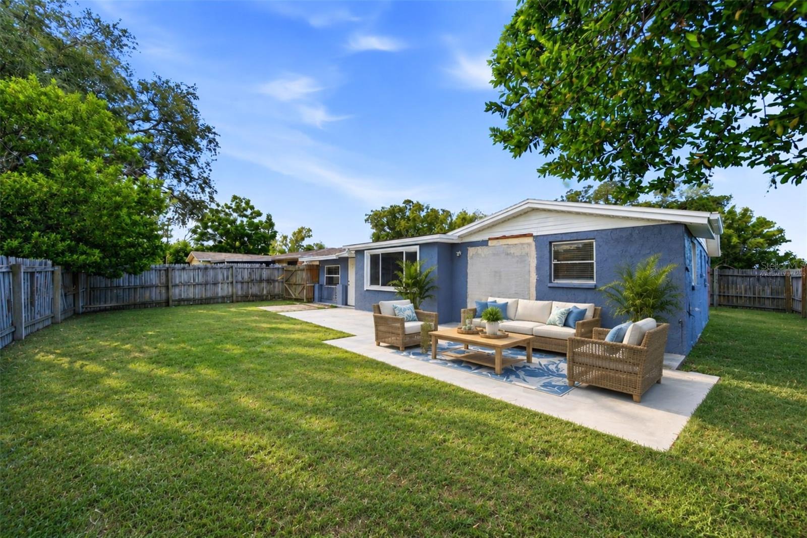REGENCY PARK - Residential