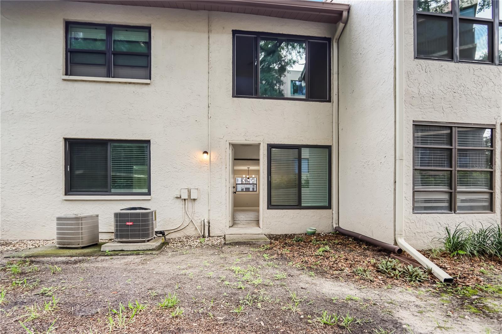 IMPERIAL OAKS CONDO - Residential