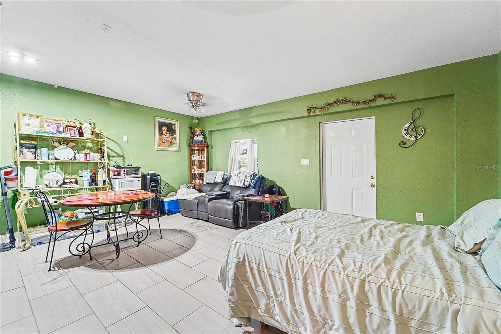SPRING HILL UNIT 18 - Residential