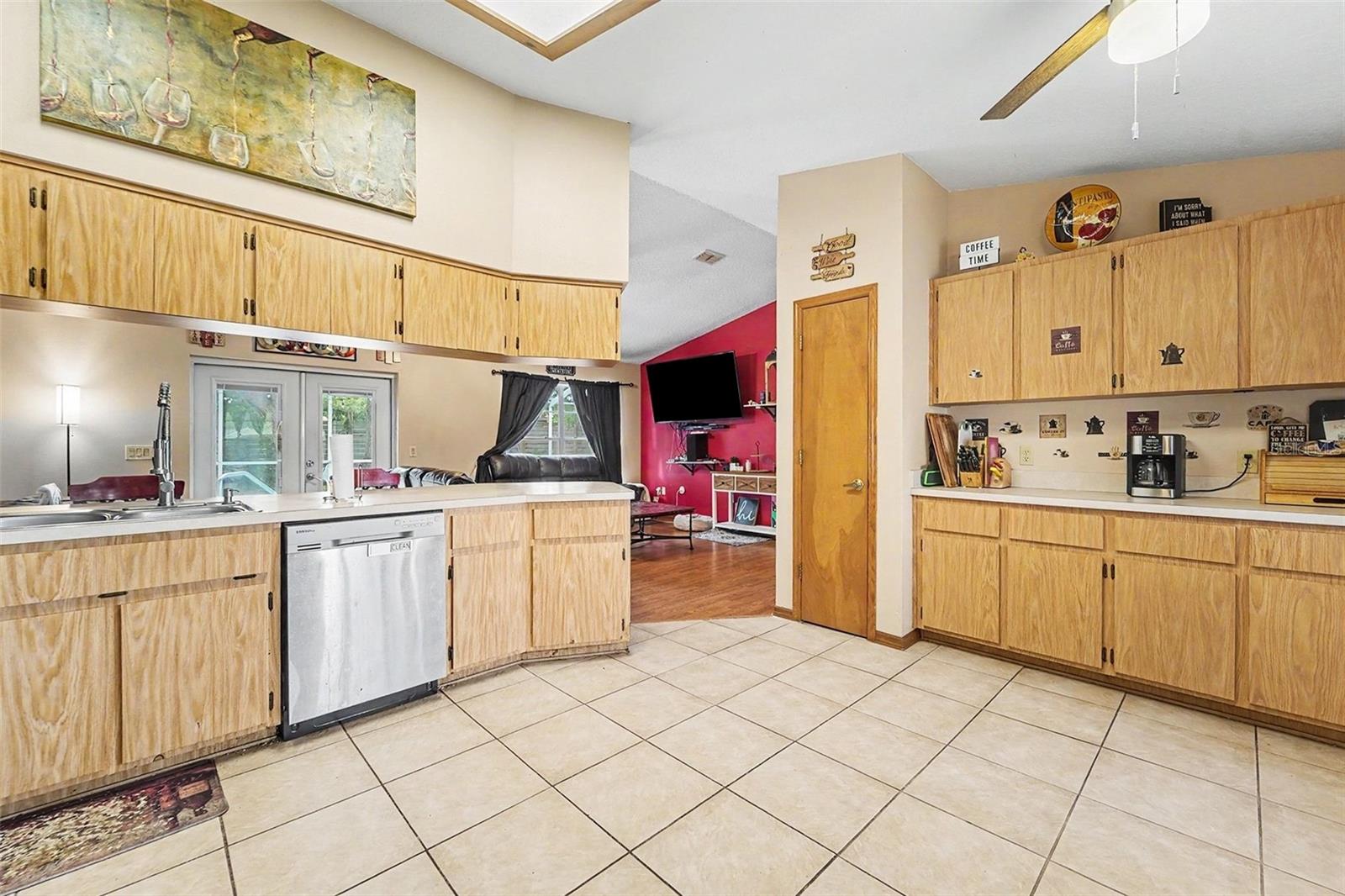 SPRING HILL UNIT 18 - Residential