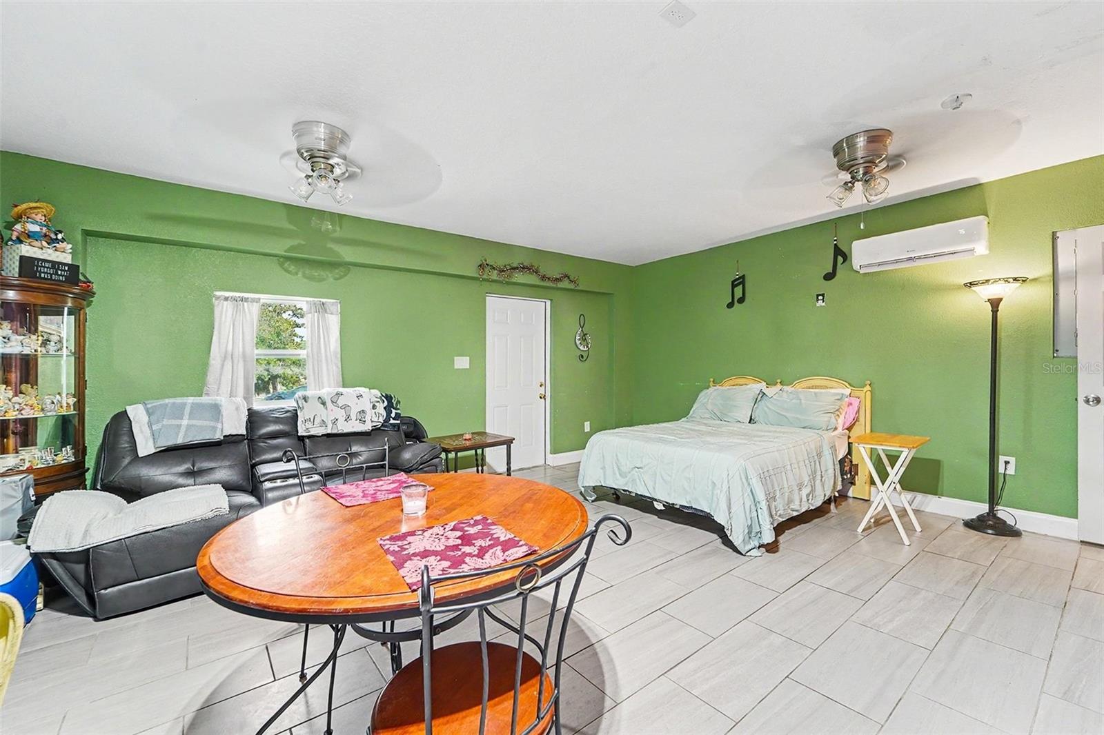 SPRING HILL UNIT 18 - Residential