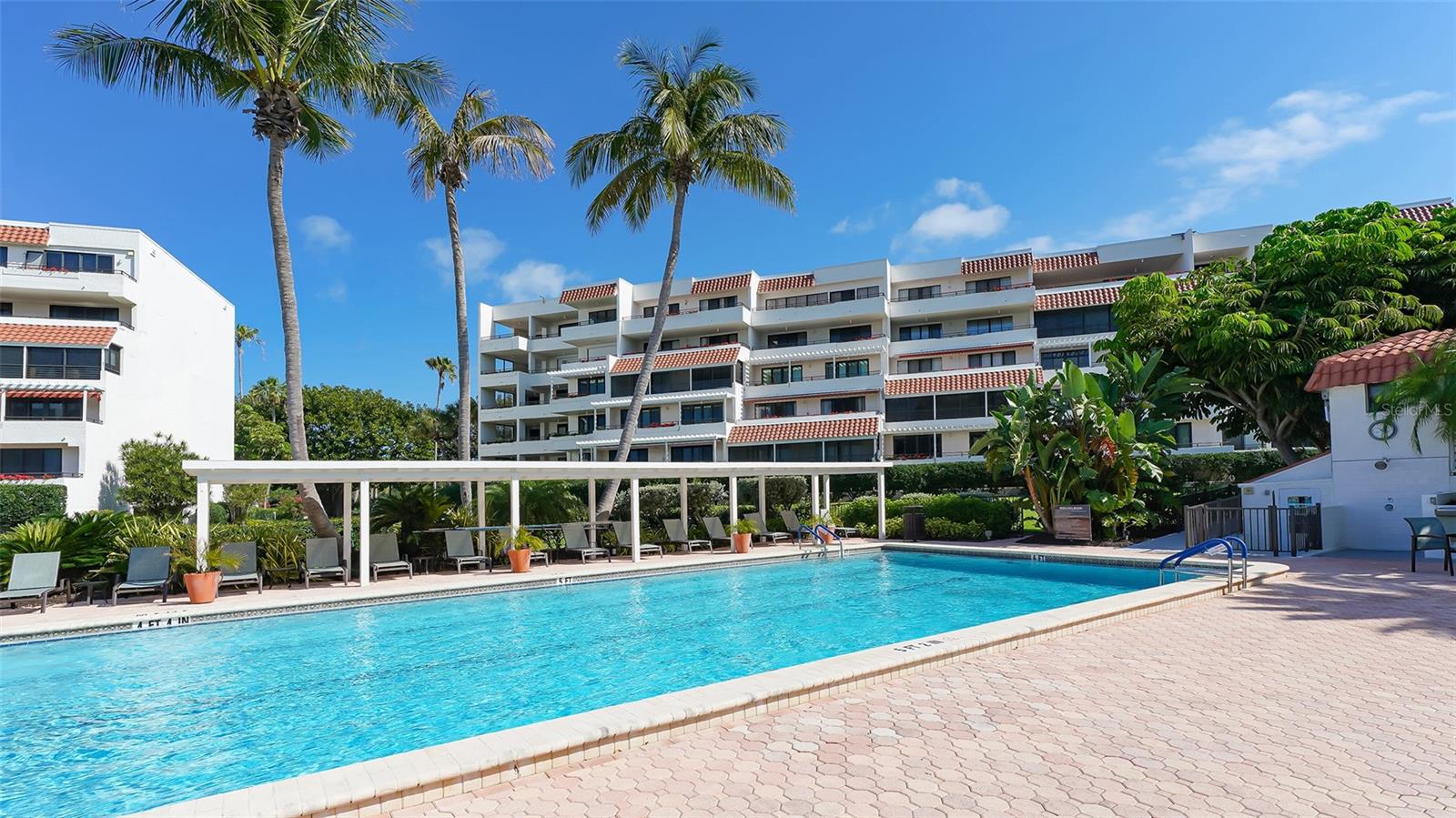 PLAYERS CLUB III - Residential