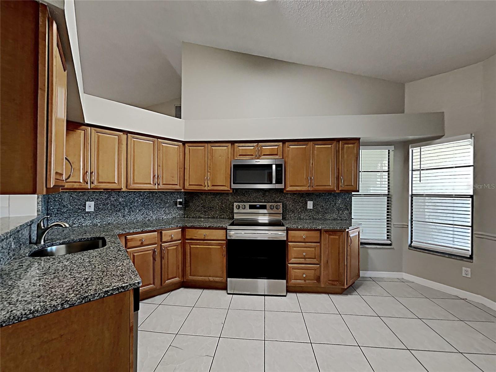 PINE TR AT SUMMERFIELD UNIT - Residential