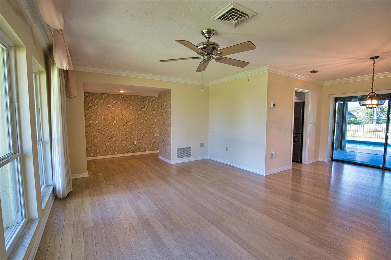 JACARANDA COUNTRY CLUB WEST VILLAGE - Residential