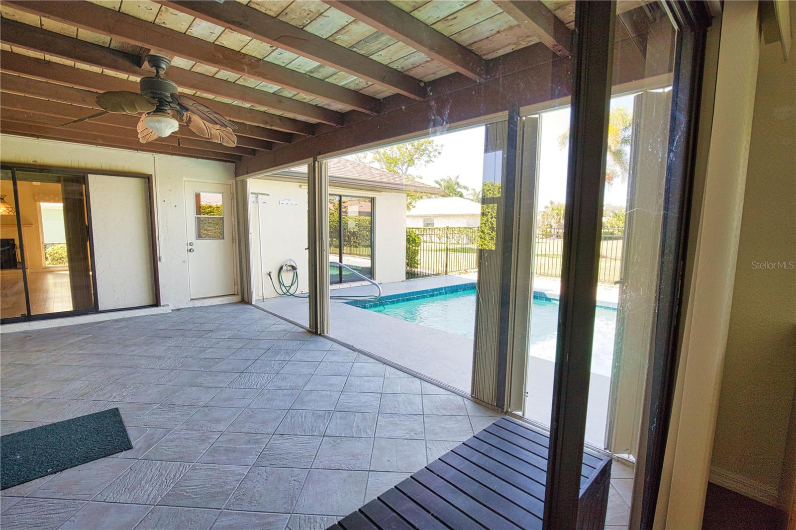 JACARANDA COUNTRY CLUB WEST VILLAGE - Residential