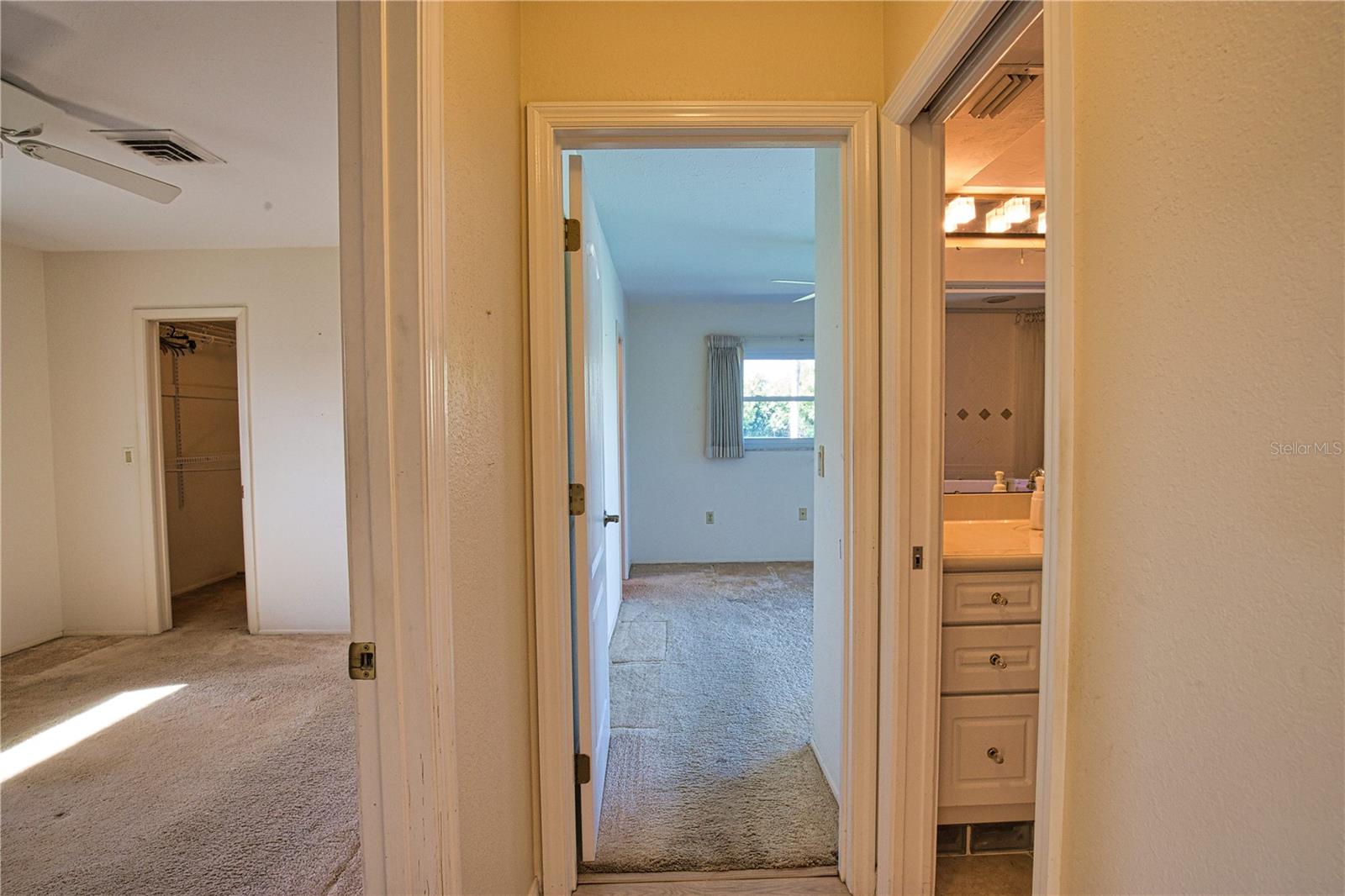 JACARANDA COUNTRY CLUB WEST VILLAGE - Residential