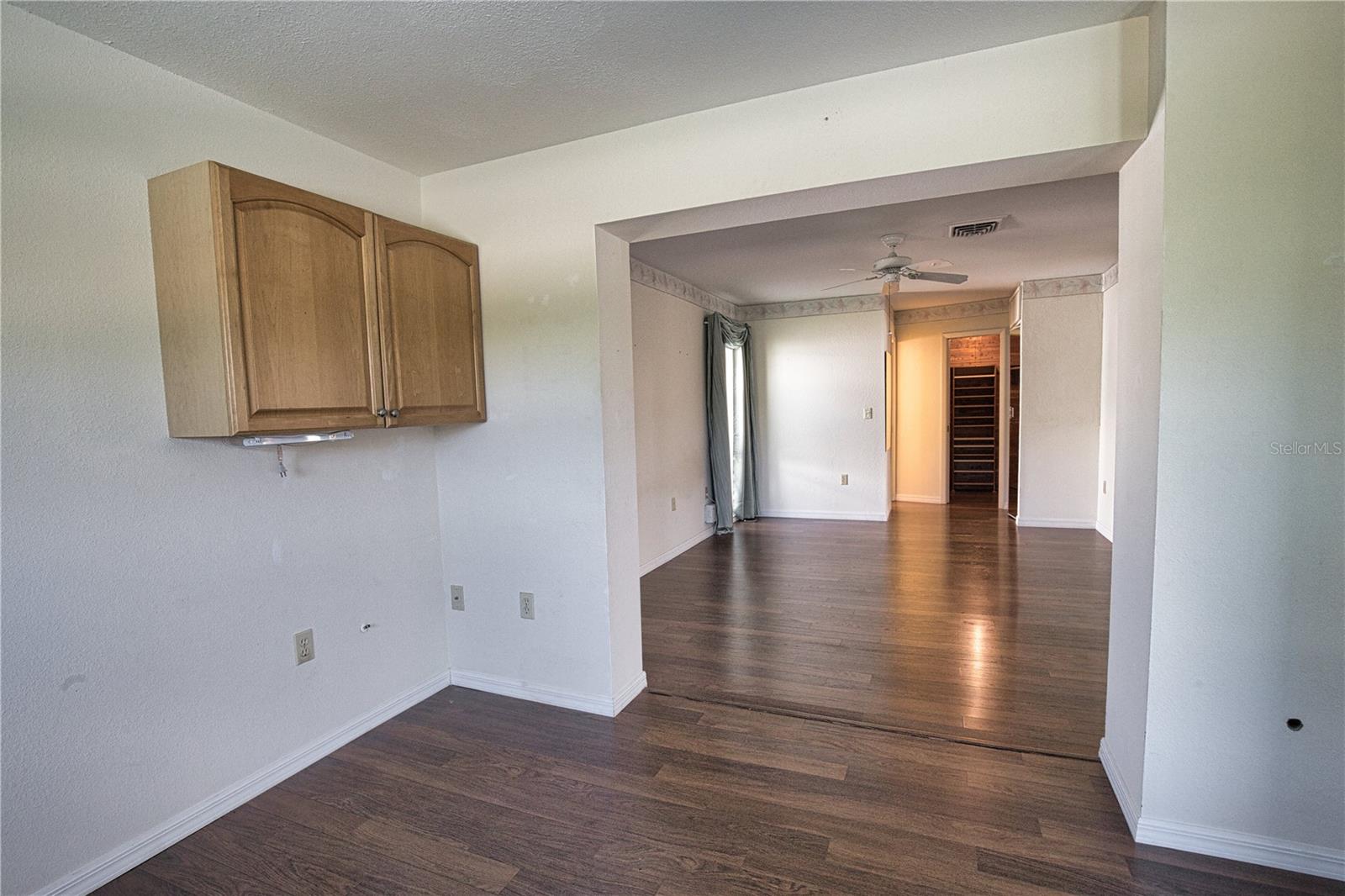 JACARANDA COUNTRY CLUB WEST VILLAGE - Residential