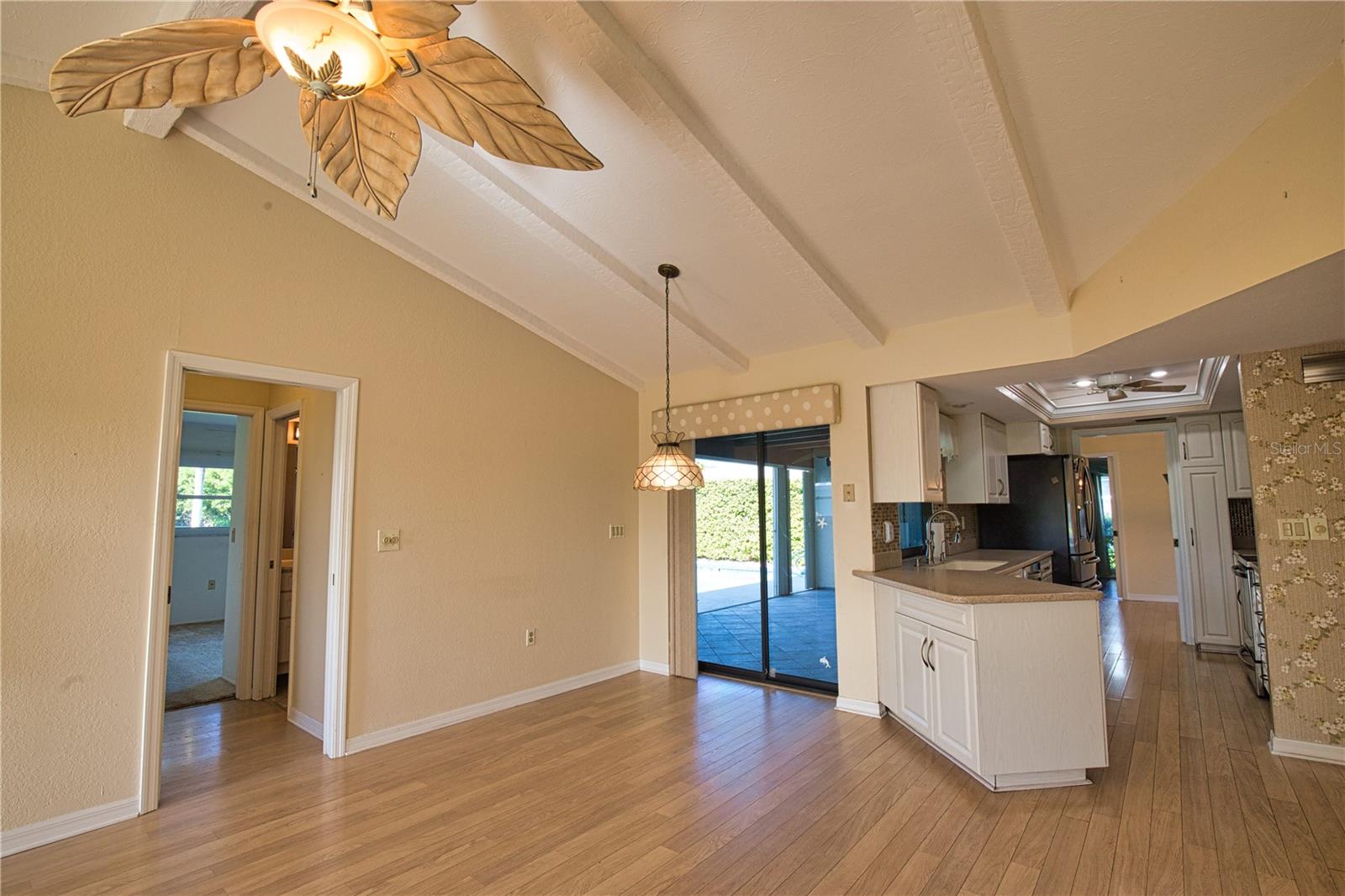 JACARANDA COUNTRY CLUB WEST VILLAGE - Residential