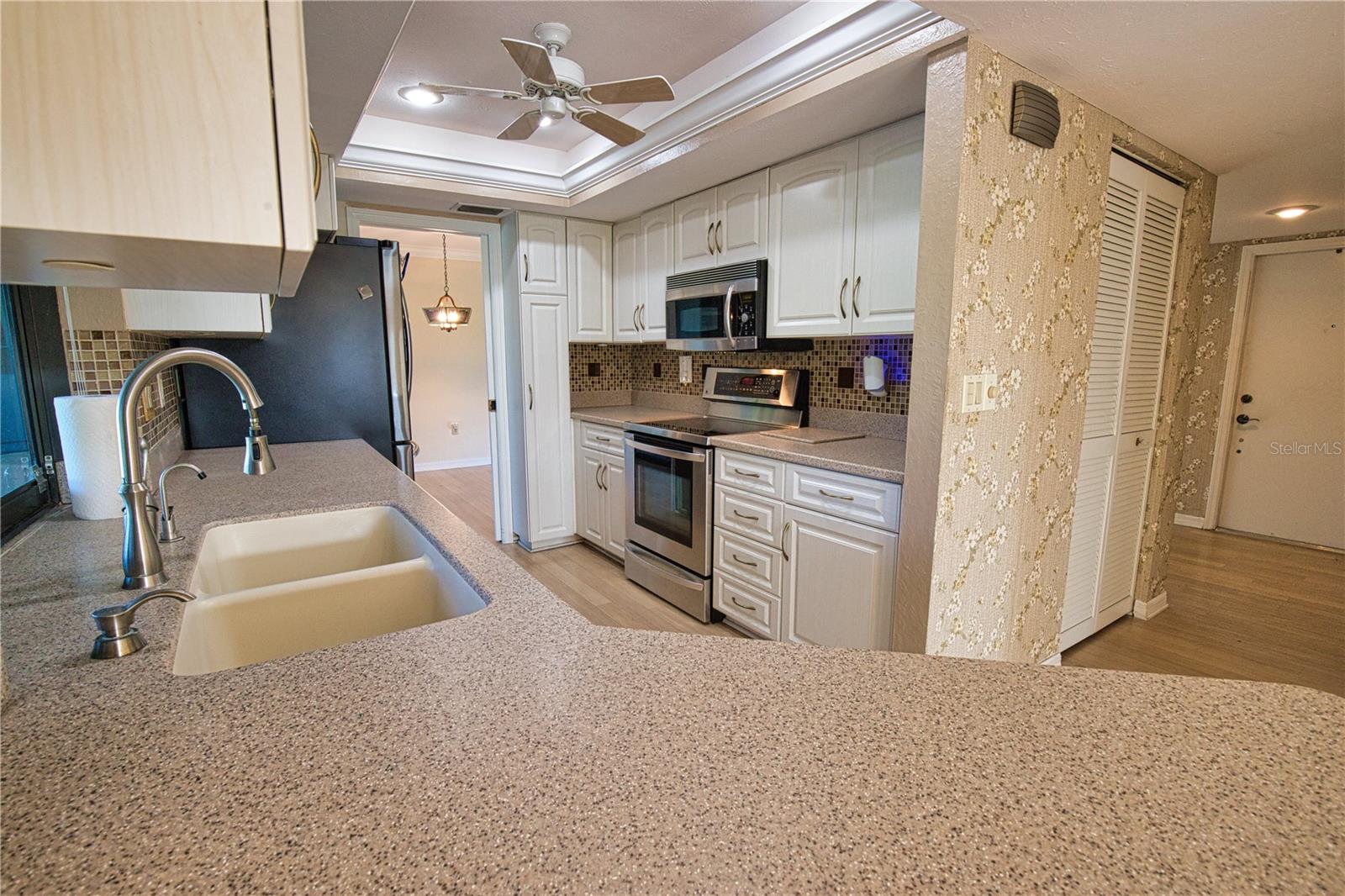 JACARANDA COUNTRY CLUB WEST VILLAGE - Residential