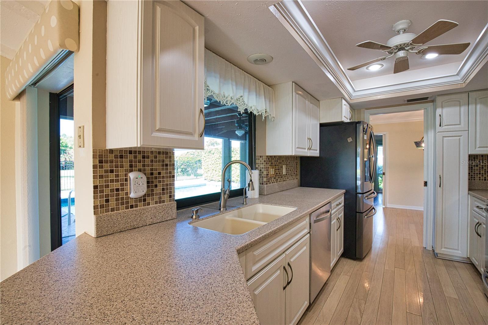 JACARANDA COUNTRY CLUB WEST VILLAGE - Residential