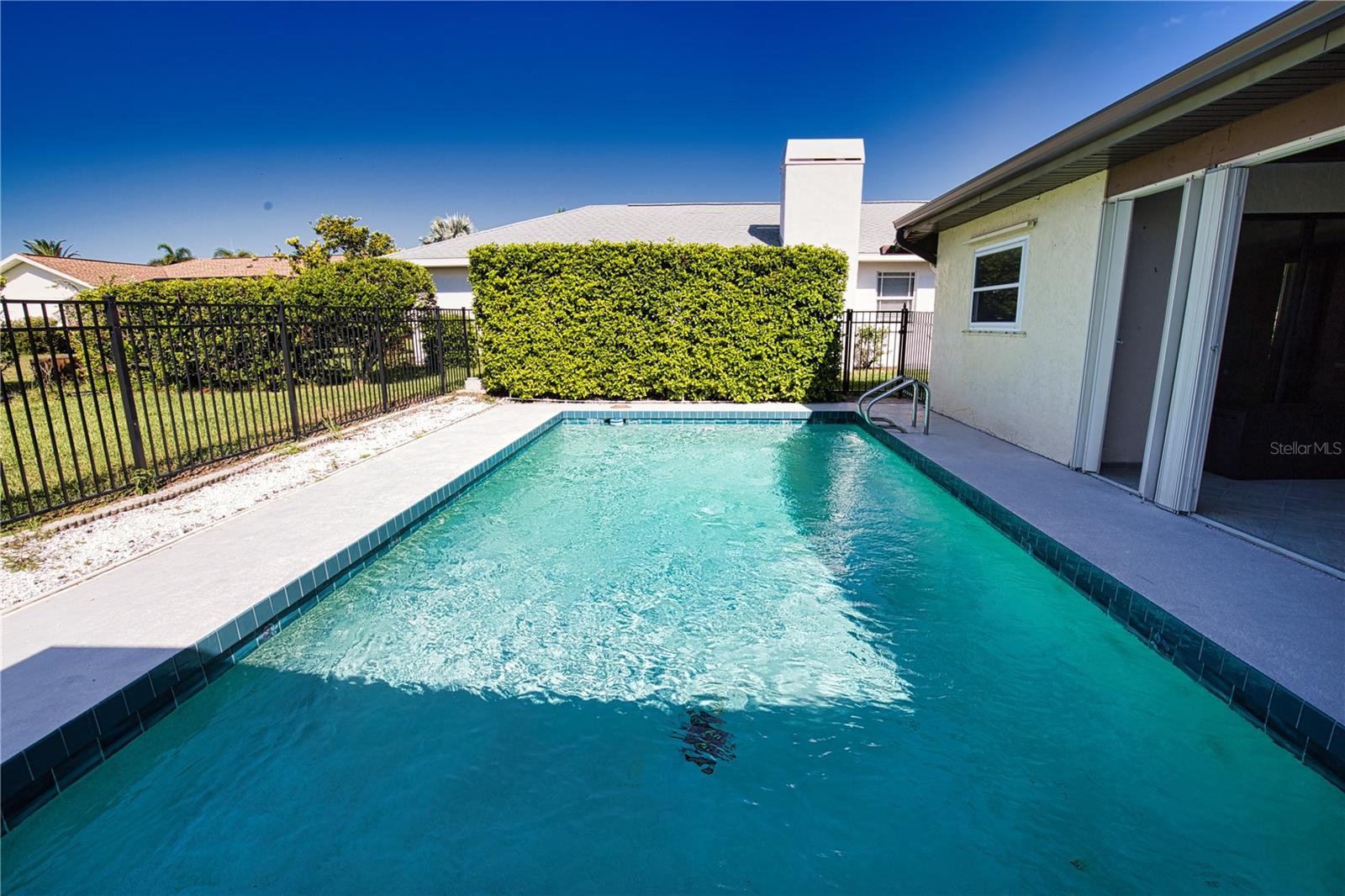 JACARANDA COUNTRY CLUB WEST VILLAGE - Residential