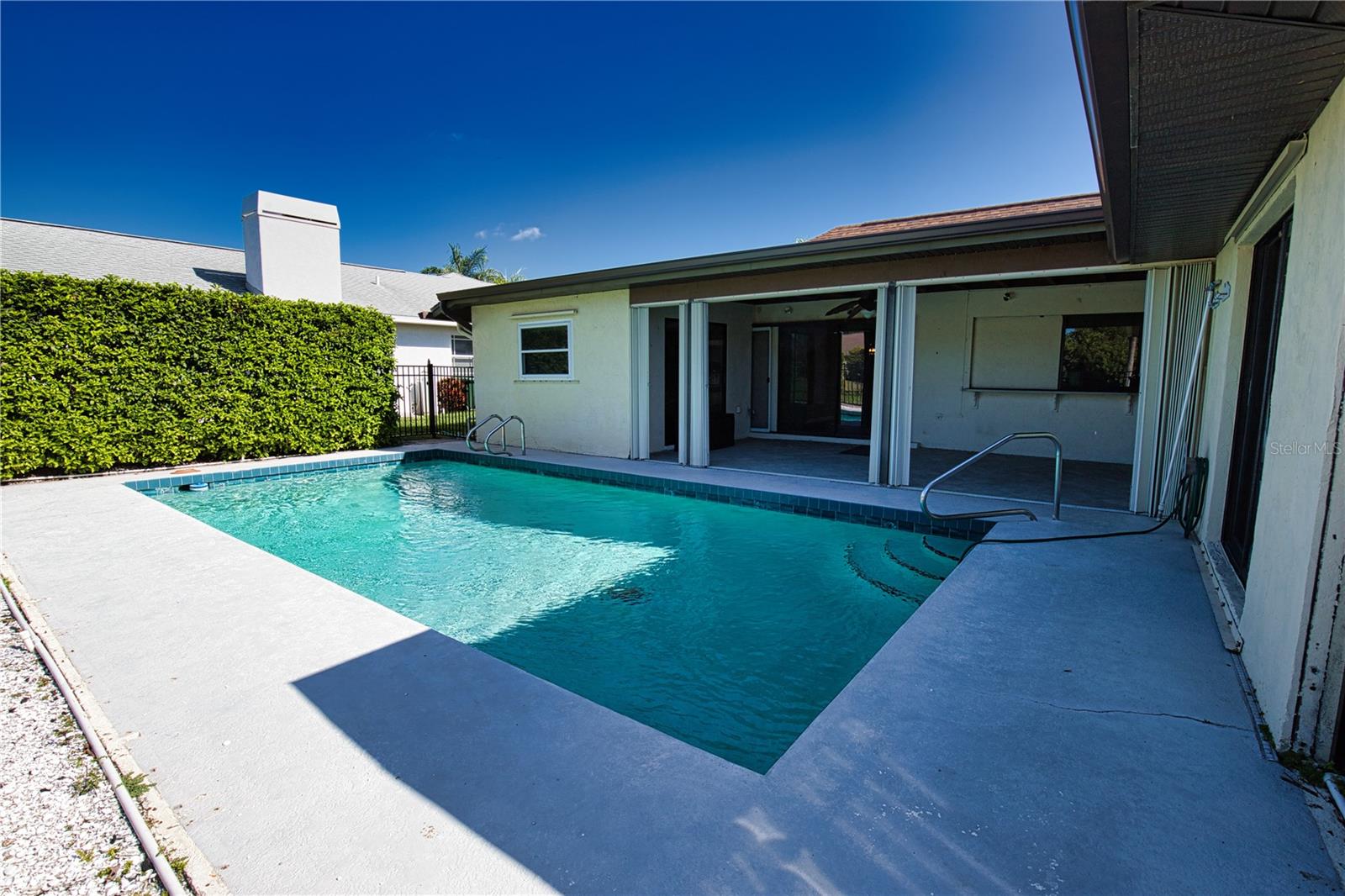 JACARANDA COUNTRY CLUB WEST VILLAGE - Residential
