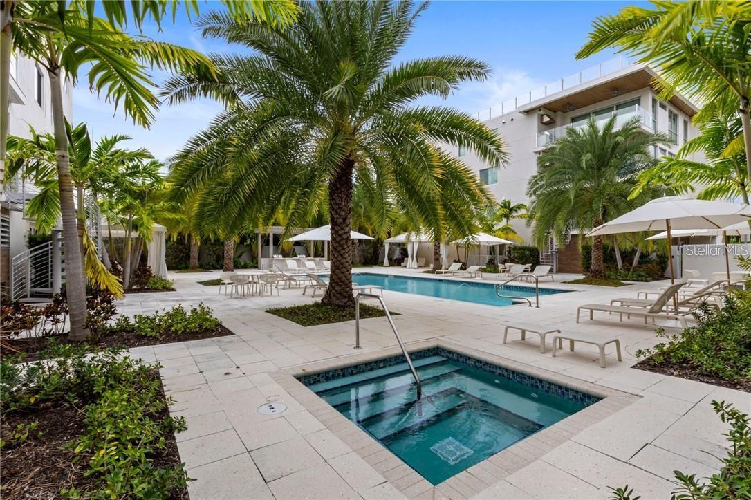 PARK RESIDENCES OF LIDO KEY - Residential