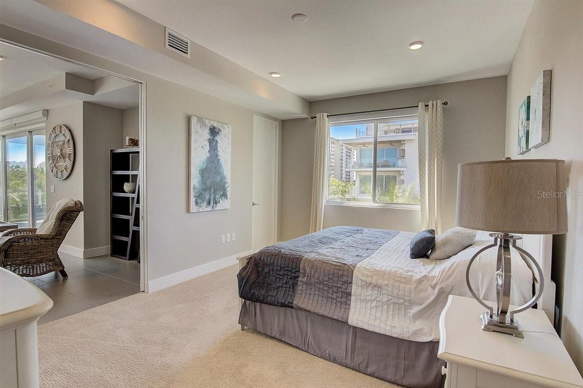 PARK RESIDENCES OF LIDO KEY - Residential