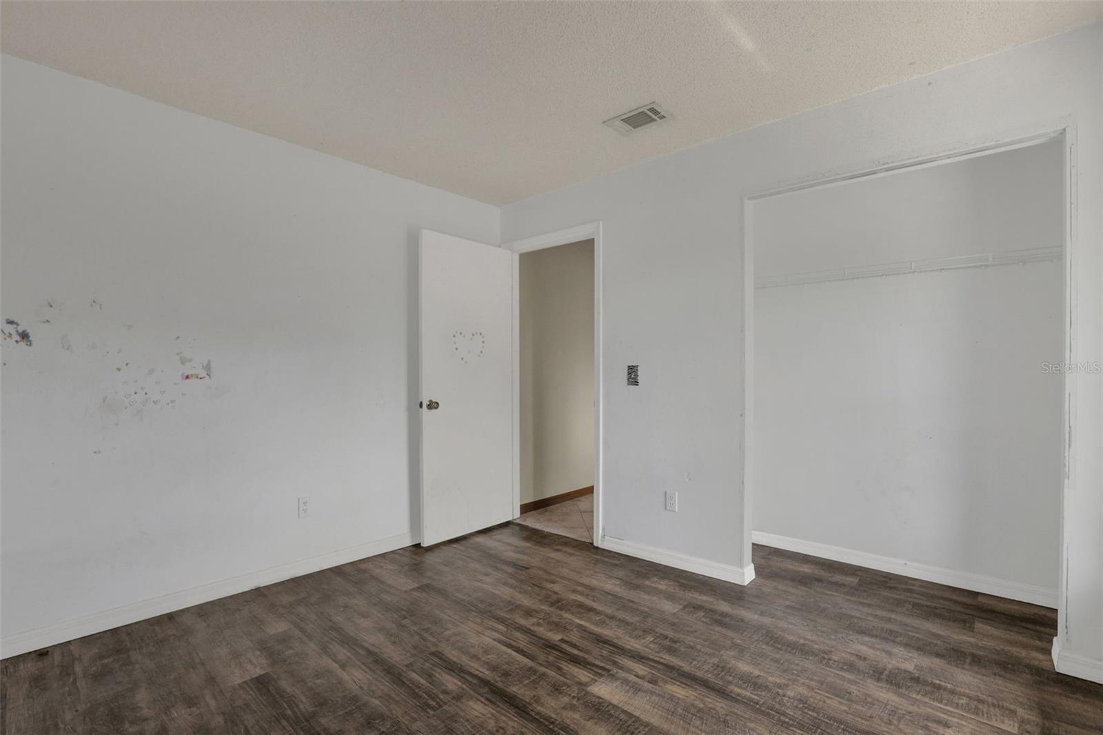WOOD GREEN - Residential