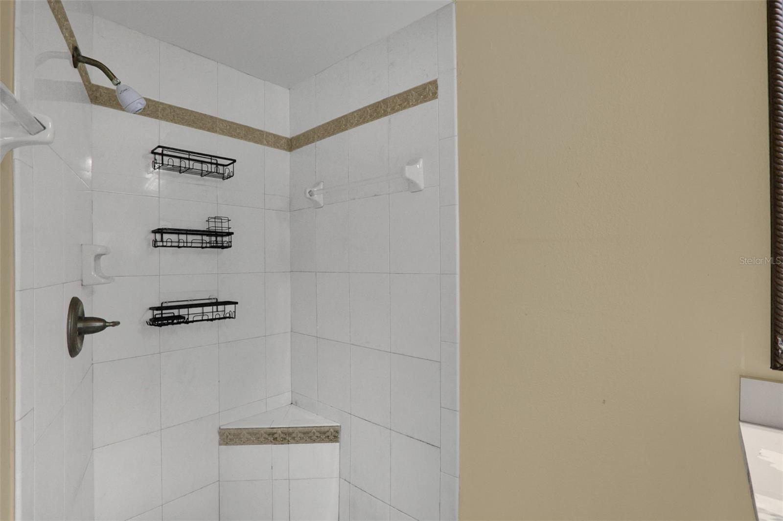 WOOD GREEN - Residential