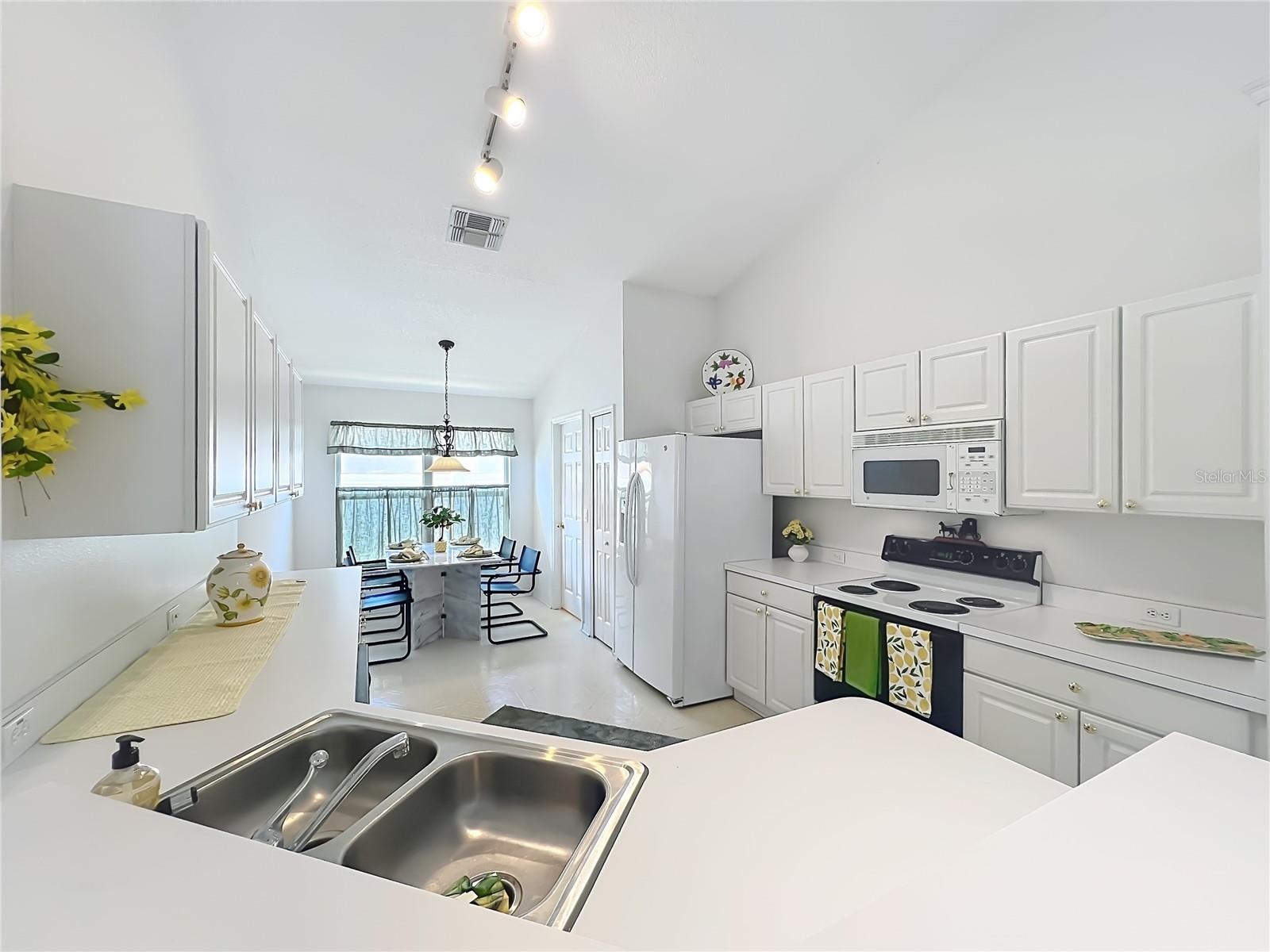 HERITAGE PLACE - Residential