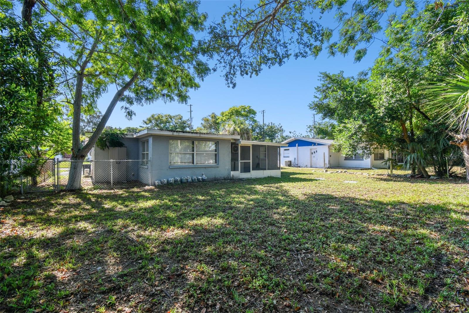 BROWN ACRES - Residential