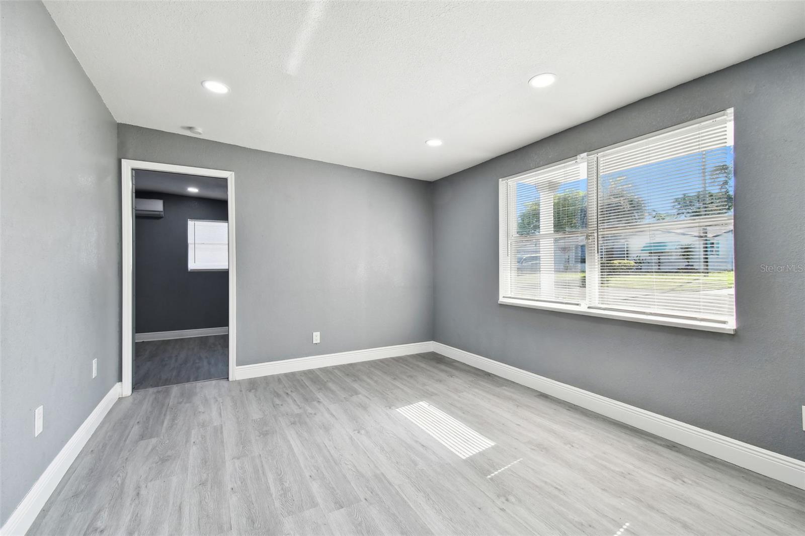 BROWN ACRES - Residential