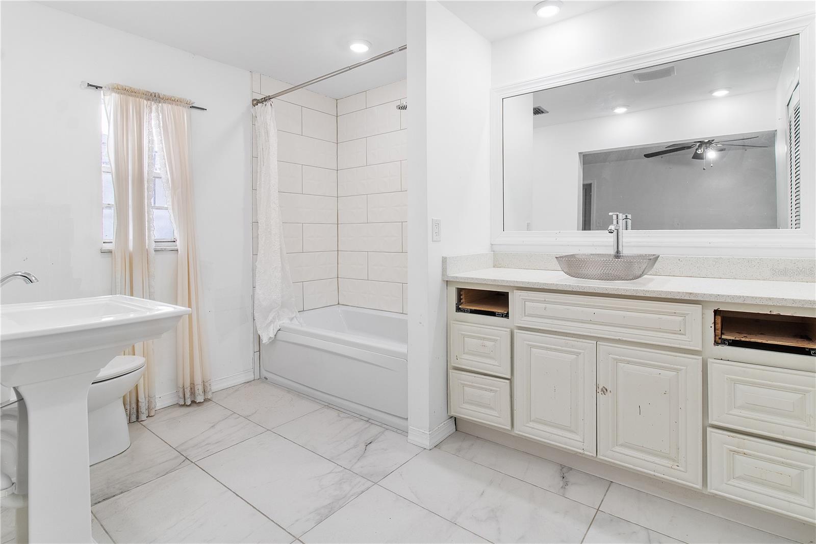 BEL AIRE WOODS SECOND ADD - Residential